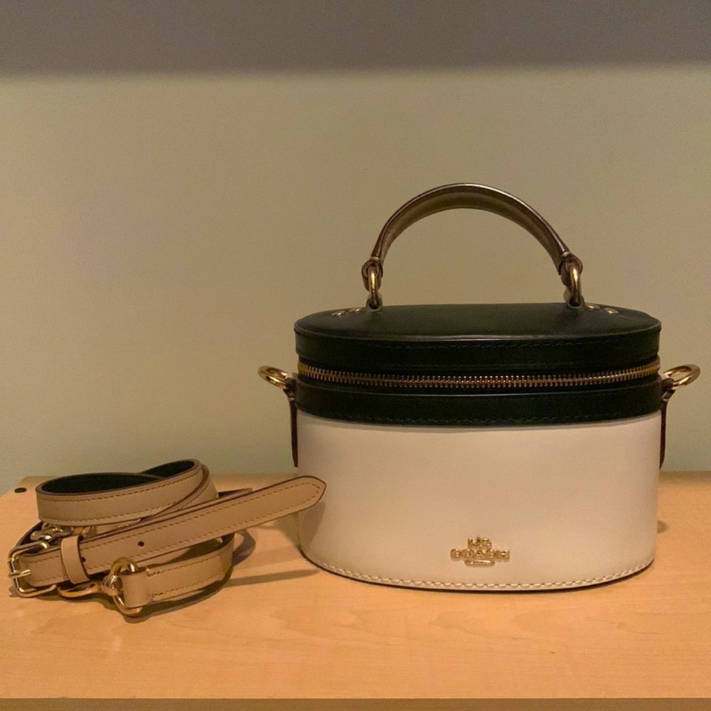 Coach bag, cream and black, great style.